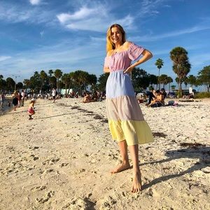 Amazing summer dress from Urban Outfitters, size M.